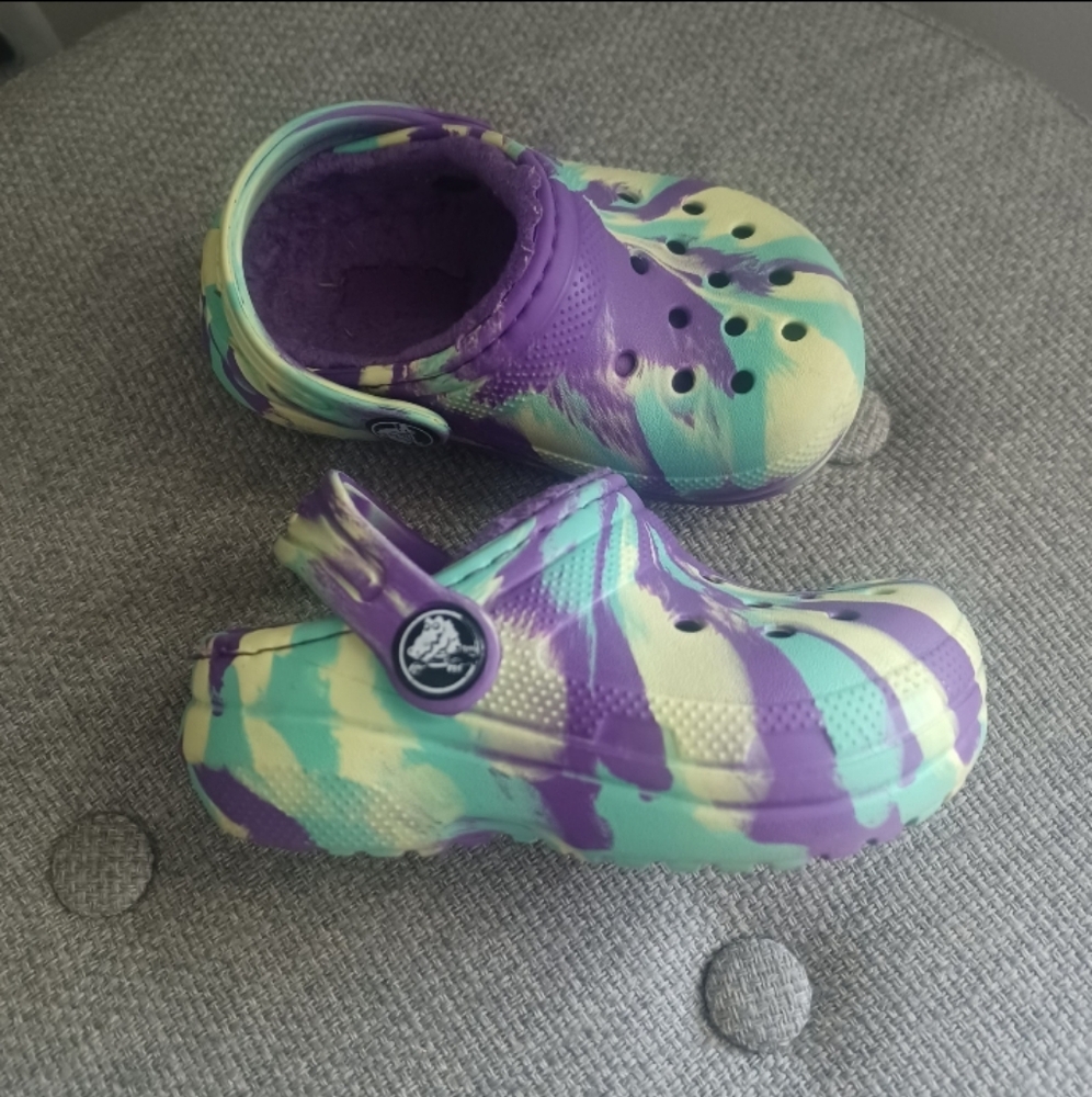 Crocs Classic lined Marbled Clog lime/purple tie die Infants sz 5/6